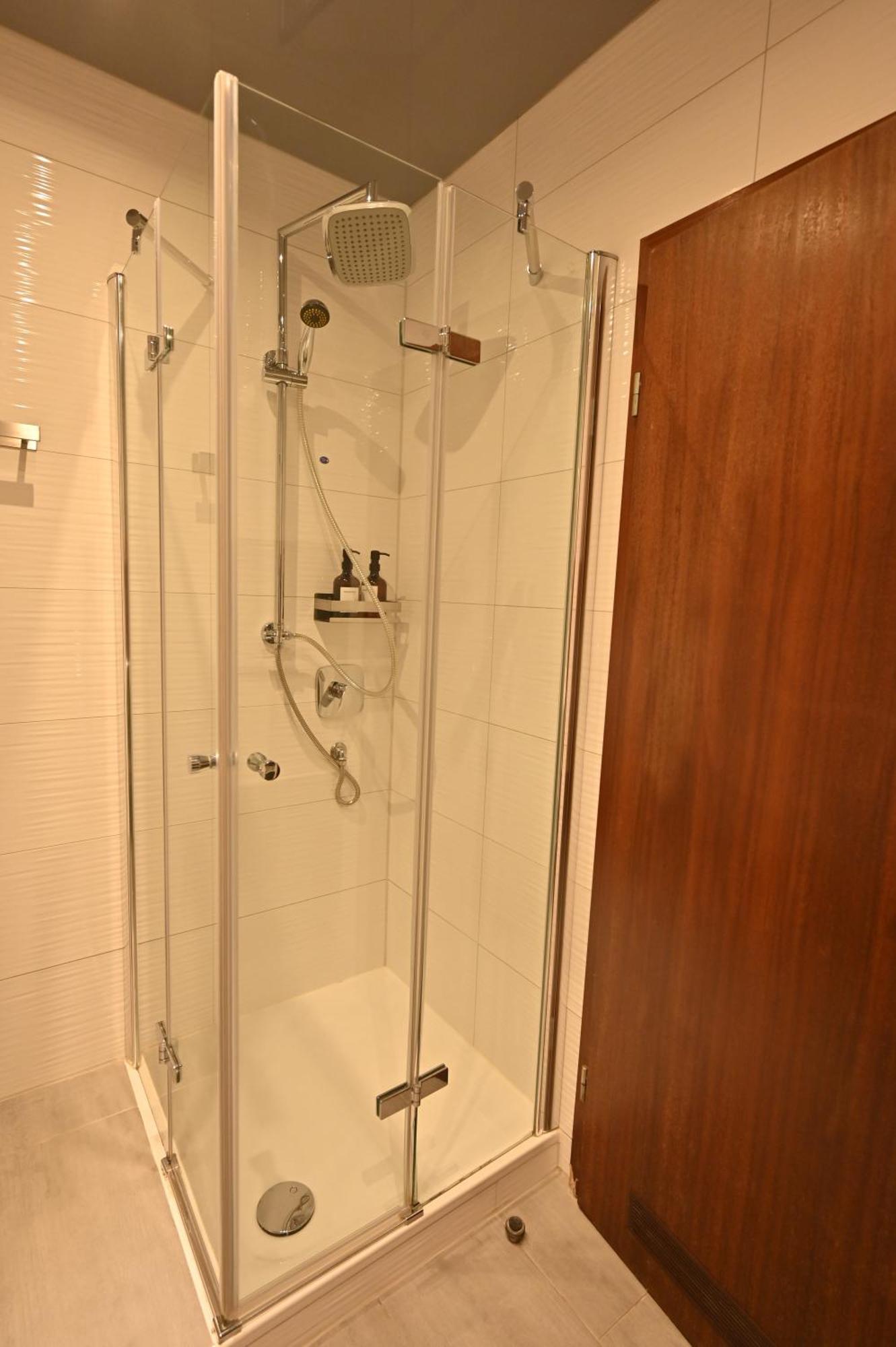 Gemuetliche 2zimmer Zentrums Und Bahnhofnah Apartamento